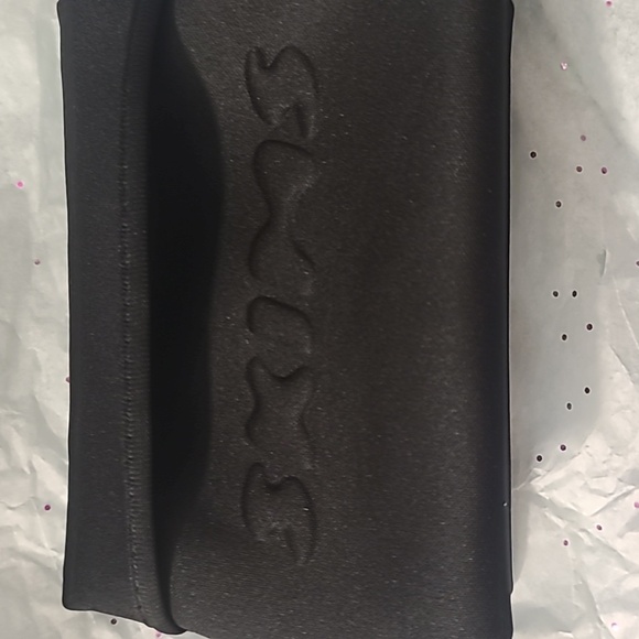 NWOT skims neoprene waterproof mini cosmetic bag - Picture 4 of 4
